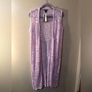 Chelsea and Theodore pink crochet duster vest. Medium NWT